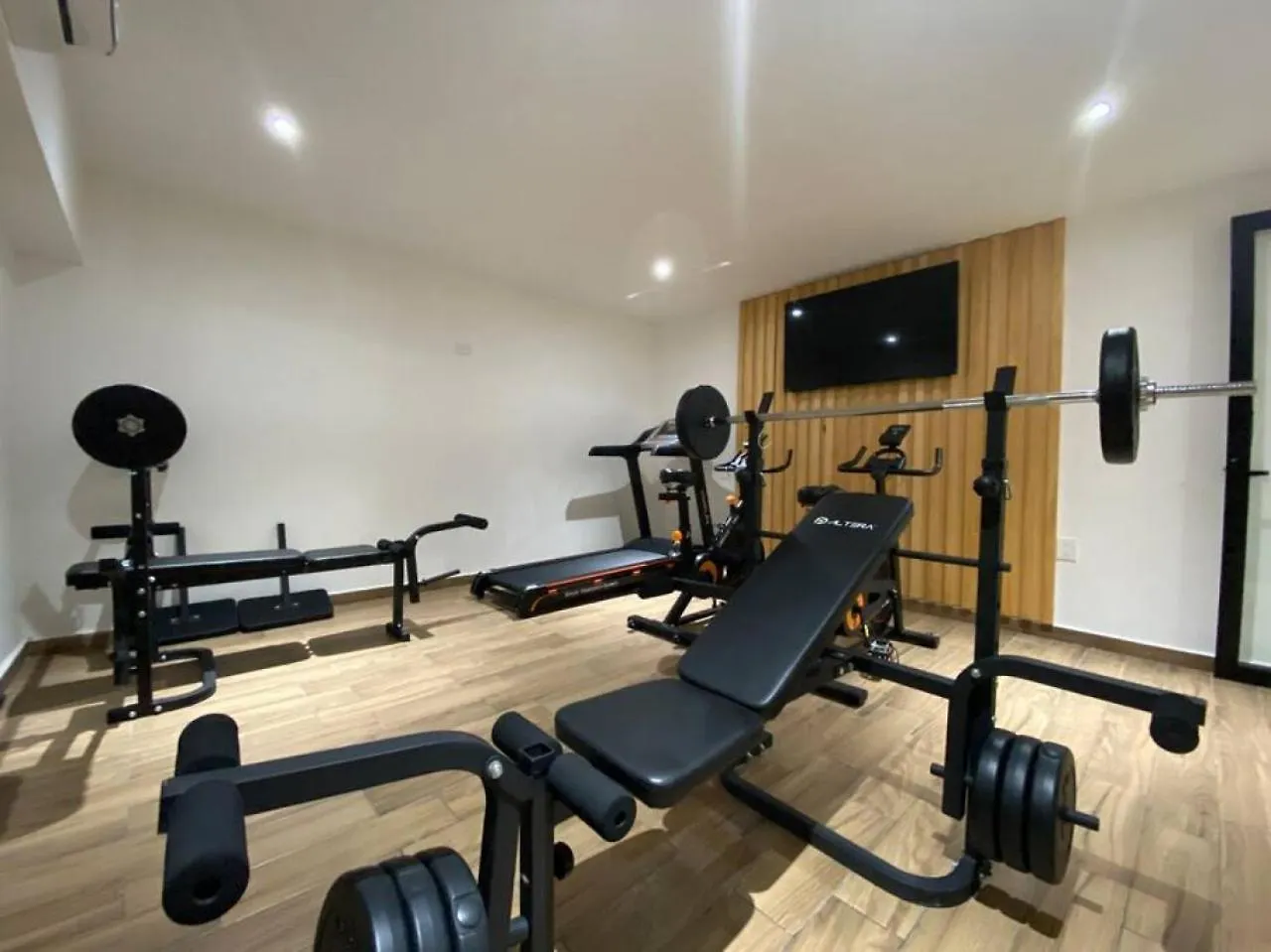 Homy 2Br Apt With Pool, Gym, Terrace, Bbq, Parking Playa del Carmen Apartment